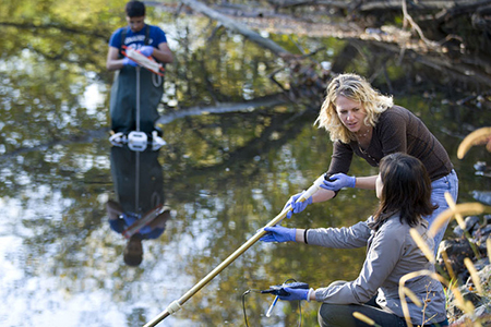 #pb_slideshow_caption-1-4 WaterTesting-450w