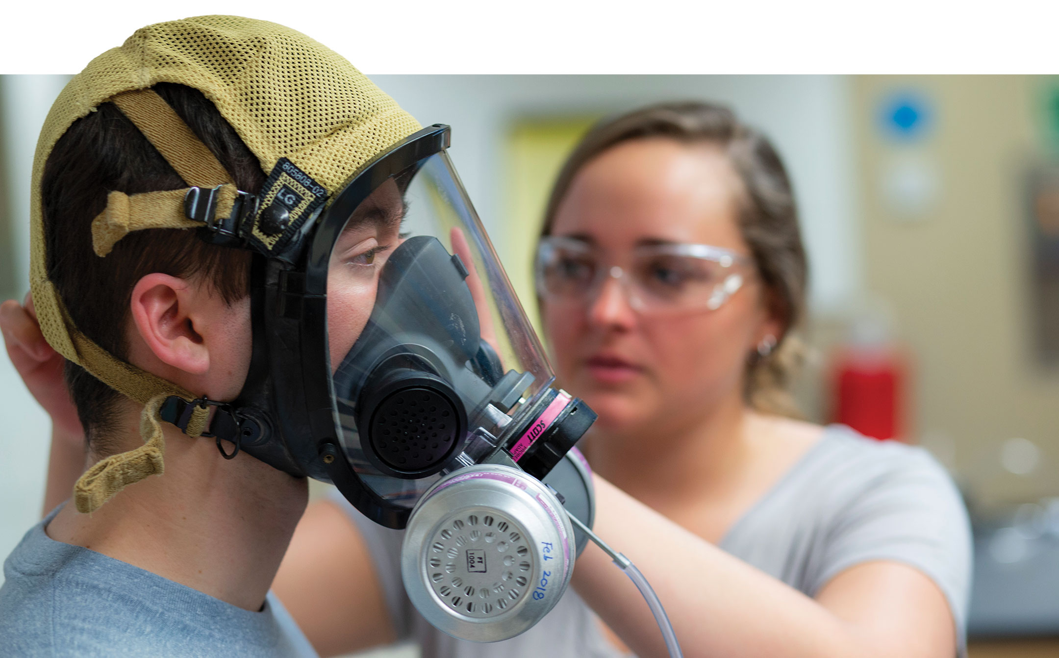 Students test innovative respiration mask